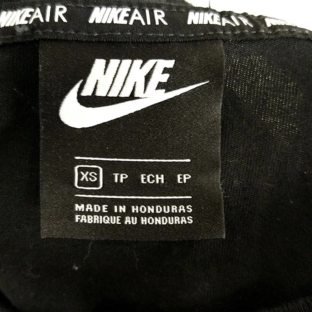 Nike Air‎ Womens XS T Shirt Black Spellout Graphic Short Roll Cuff Slv Oversized